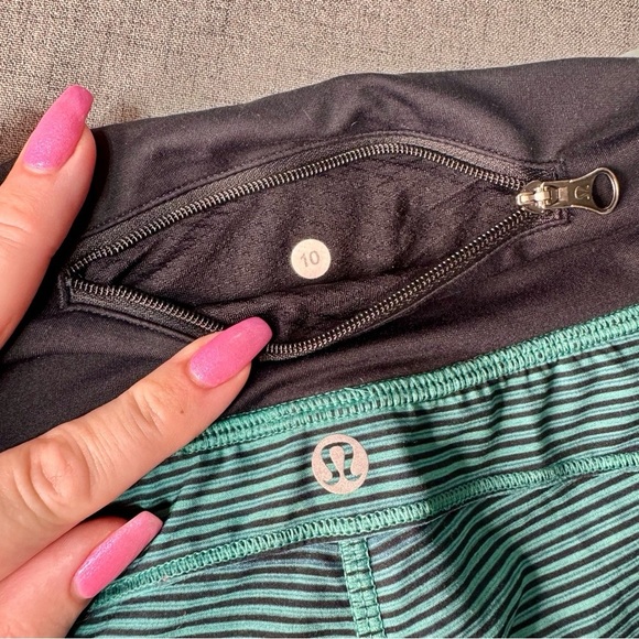 Lululemon Real Quick High Rise Athletic Shorts Simply Radiant Hunter Green Black - Picture 5 of 6